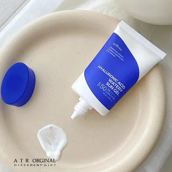 ژل کرم ضد آفتاب هیالورونیک اسید ایزنتری