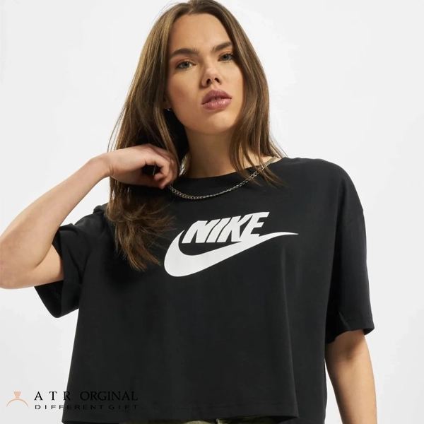 تی شرت زنانه نایک مدل Sportswear Essential