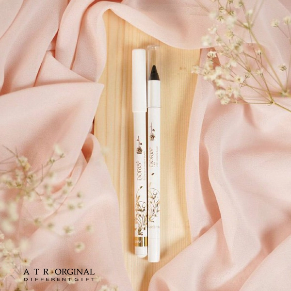 مداد داخل چشم چرب دوریس